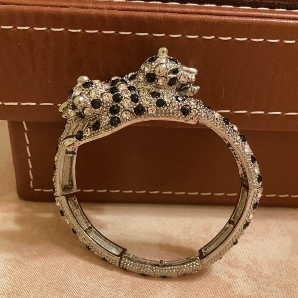 NWOT Silver tone double panther bracelet with black and silver crystals